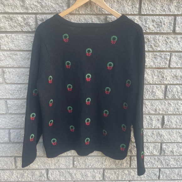 Vintage Orvis Women's Black Wool Christmas Wreath Cardigan Sweater XL - Picture 4 of 7